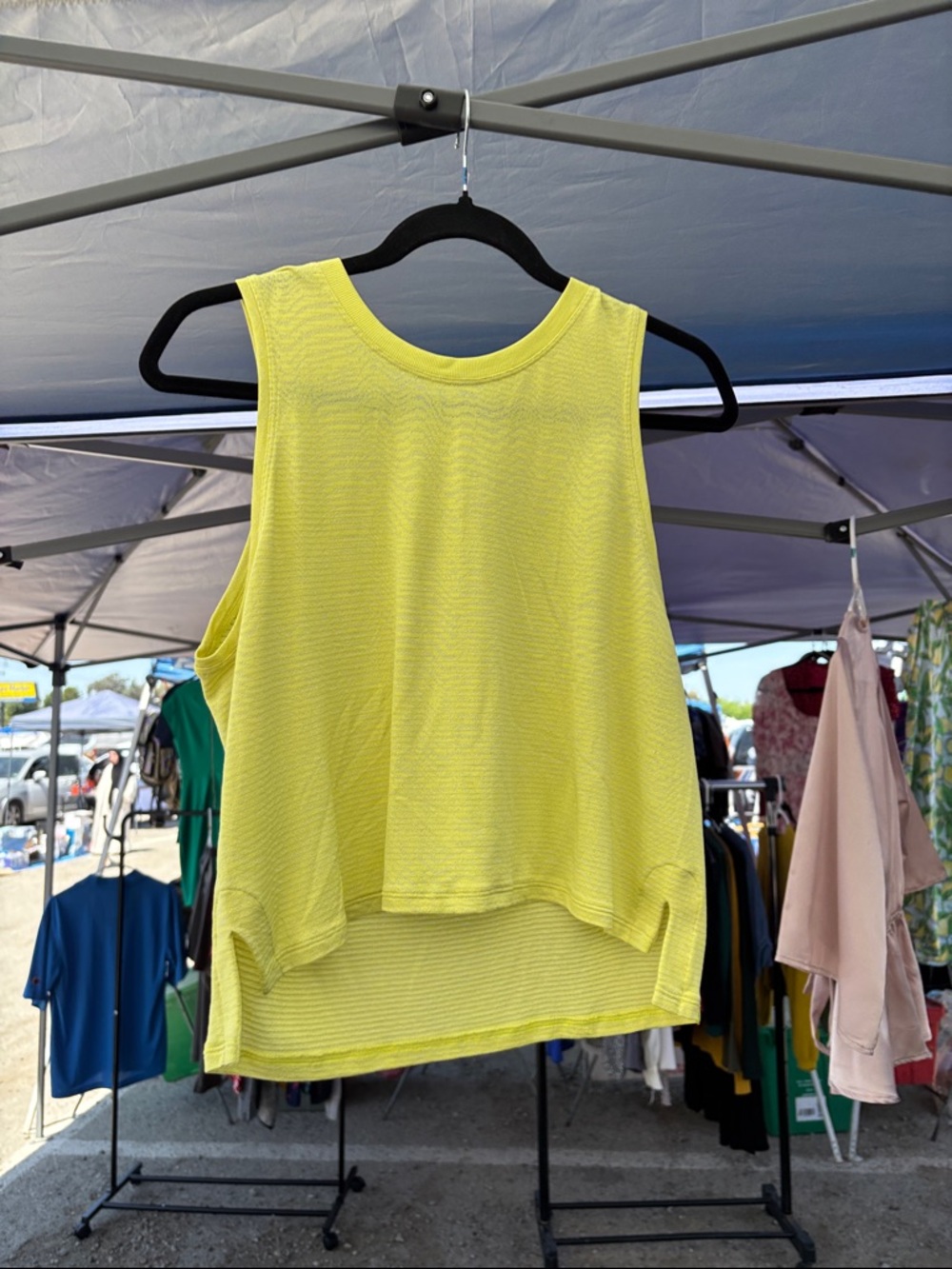 Lululemon Lightweight Yellow Sleeveless Tank Top - Breathable Women’s Top